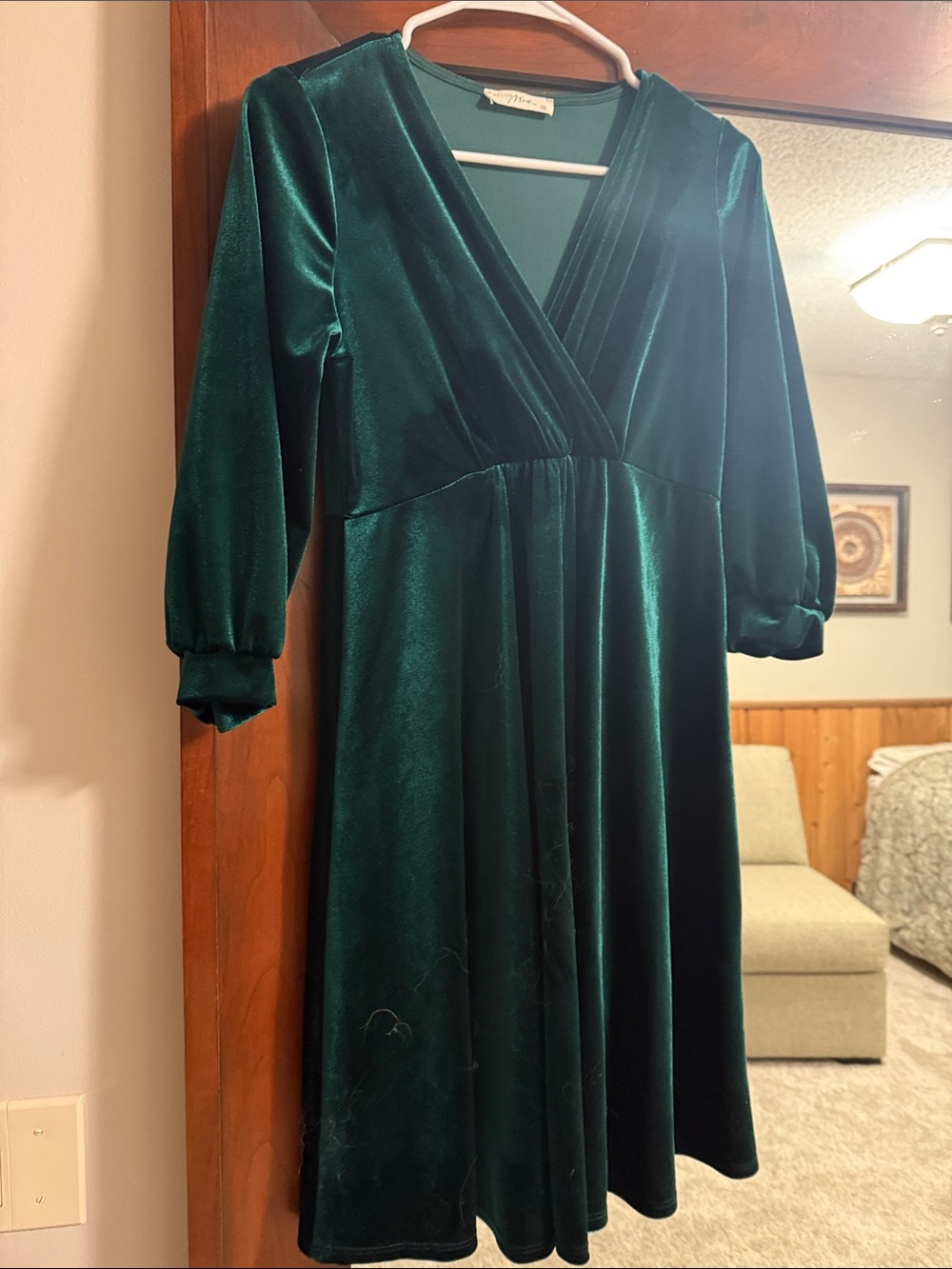 Maternity Hello MIZ Deep Green Velvet Wrap-Style Sleeved Dress